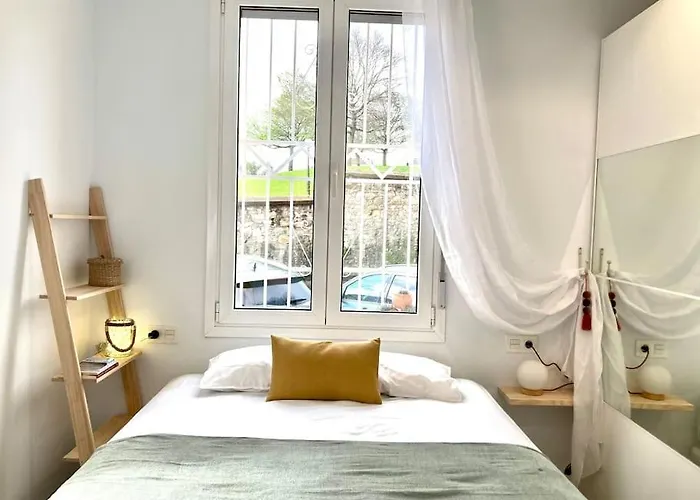 Apartment Historical District