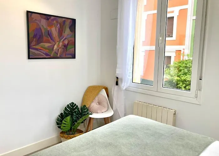 Apartment Historical District