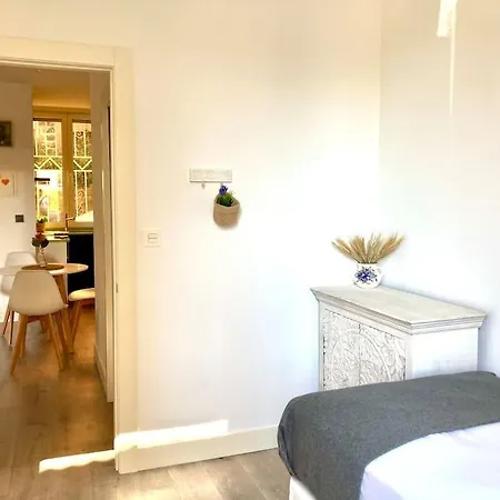 Historical District Apartment *